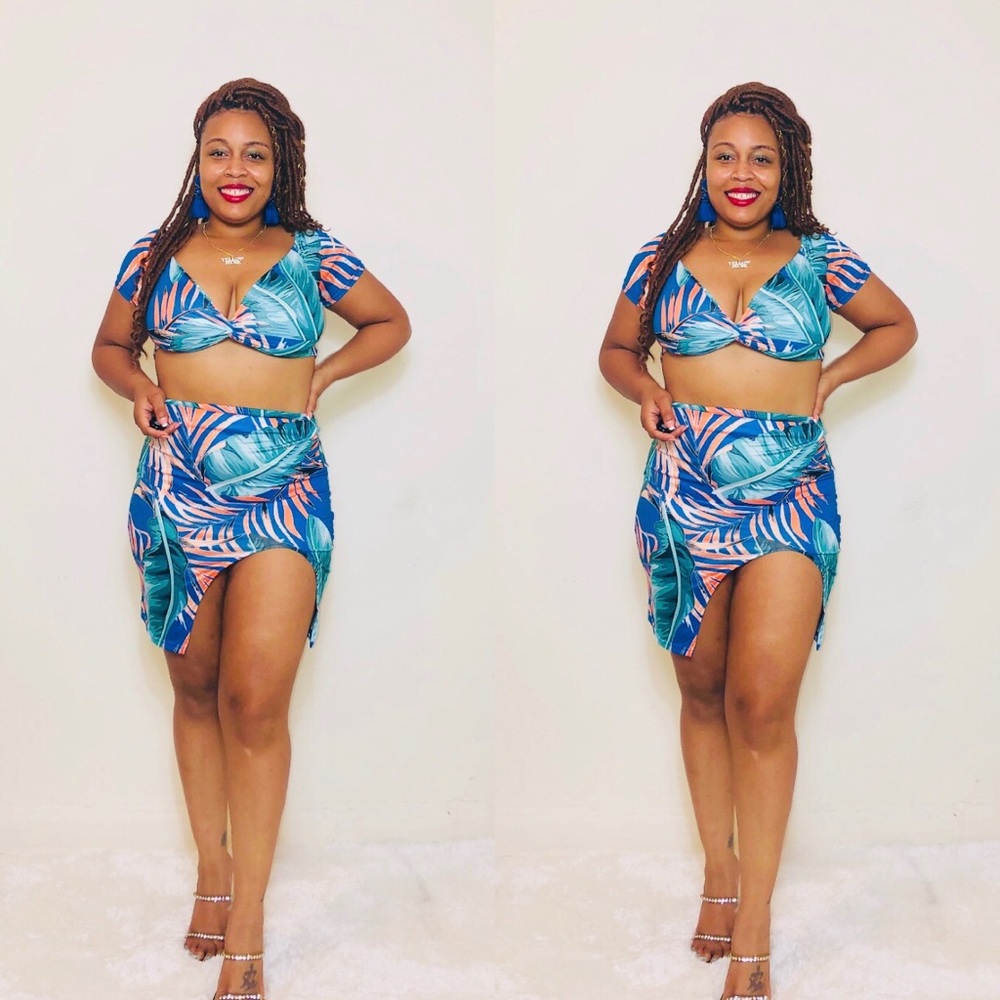 The “Pretty Island Girl” set